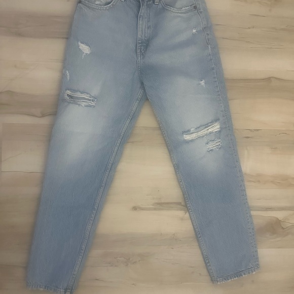 Zara distressed mom Jeans - Picture 2 of 4